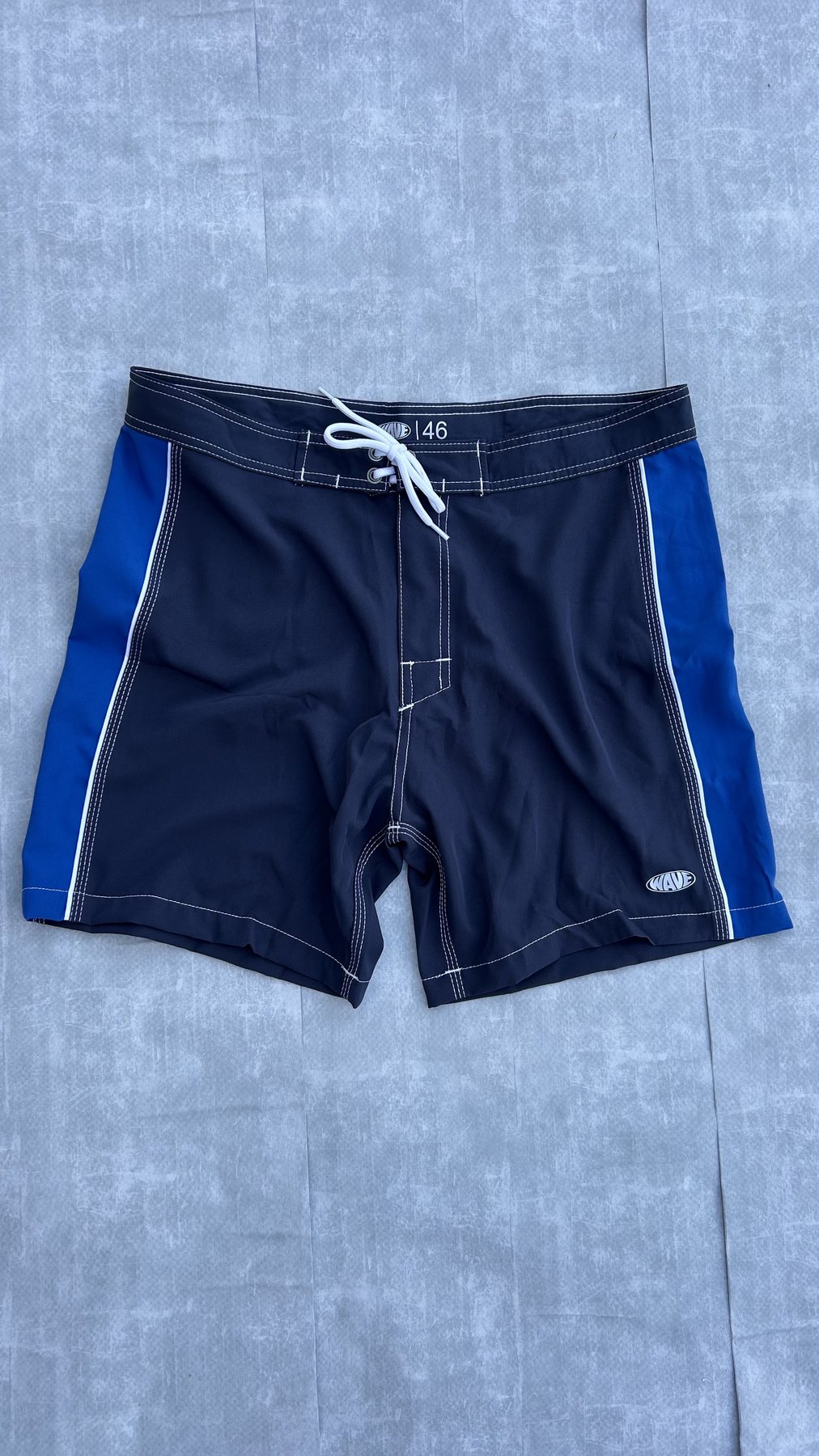 Boardshort Bali Marinho com listras frente
